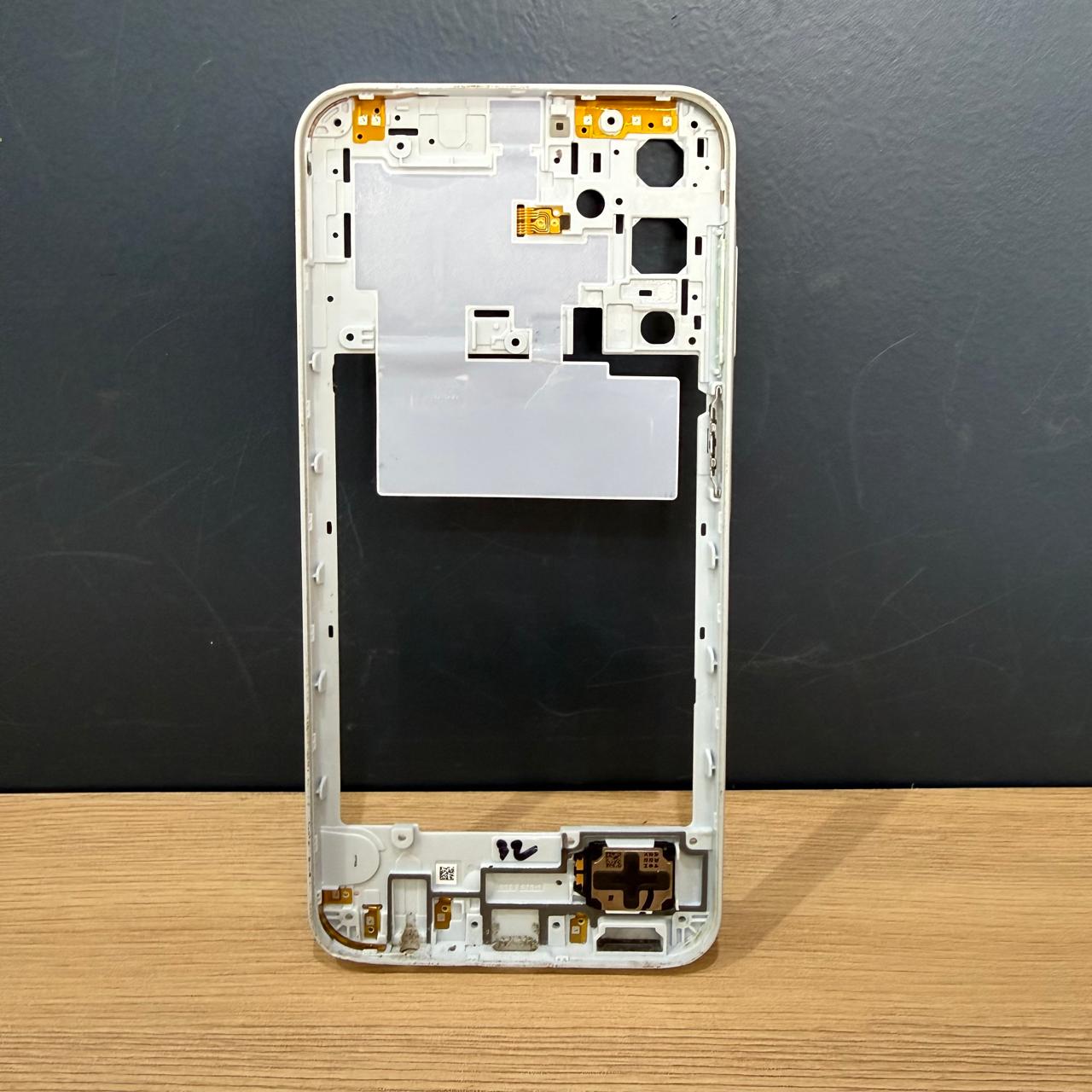 ARO LATERAL SAMSUNG A15 ORIGINAL RETIRADO COM ALTO FALANTE (DETALHES)